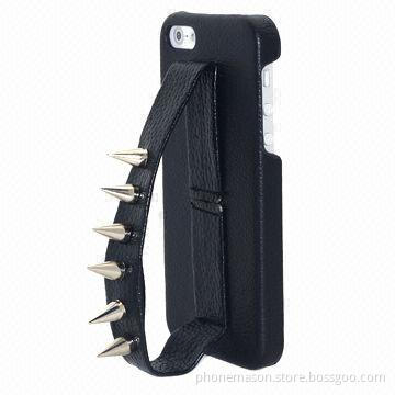 Hand holder stud case for iPhone 5